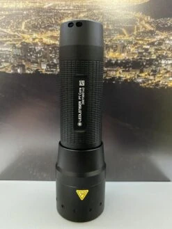 LED LENSER® P7 CORE Taschenlampe -Boot Und Teile DF828B59 A775 4378 86E1 0533DCB51BEB